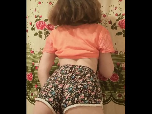 ❤️ Una ghjovana sexy si spoglia i pantaloncini davanti à a camera ❤❌ Porno vk à porn co.bencoineth.top ️❤
